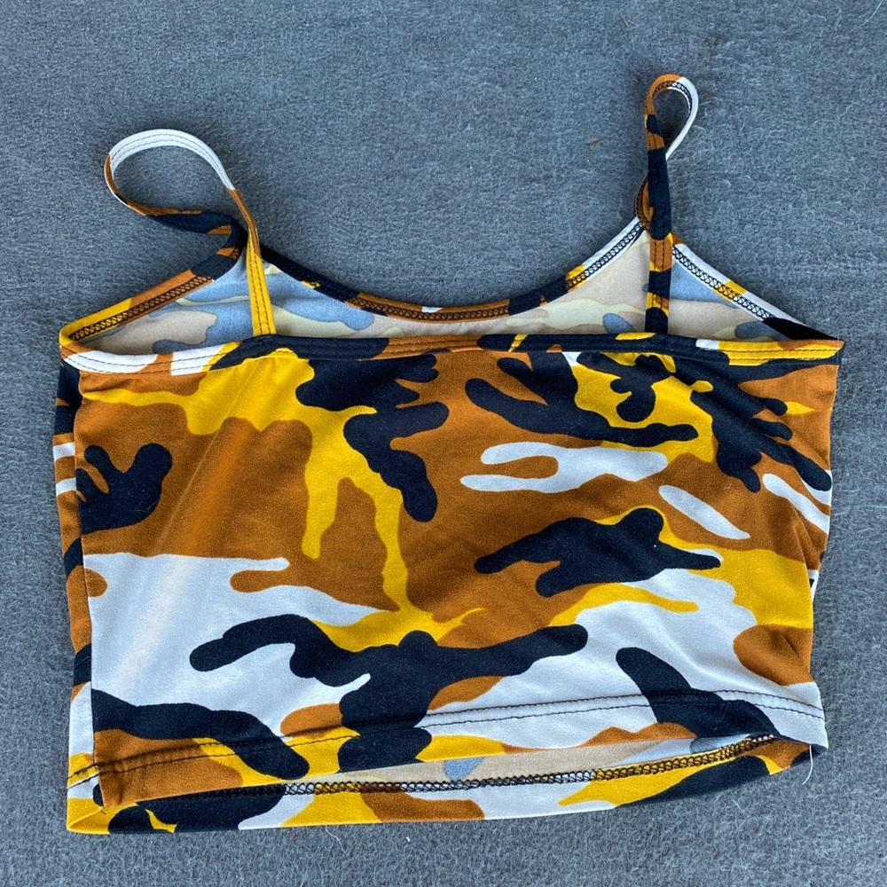 Camo crop top